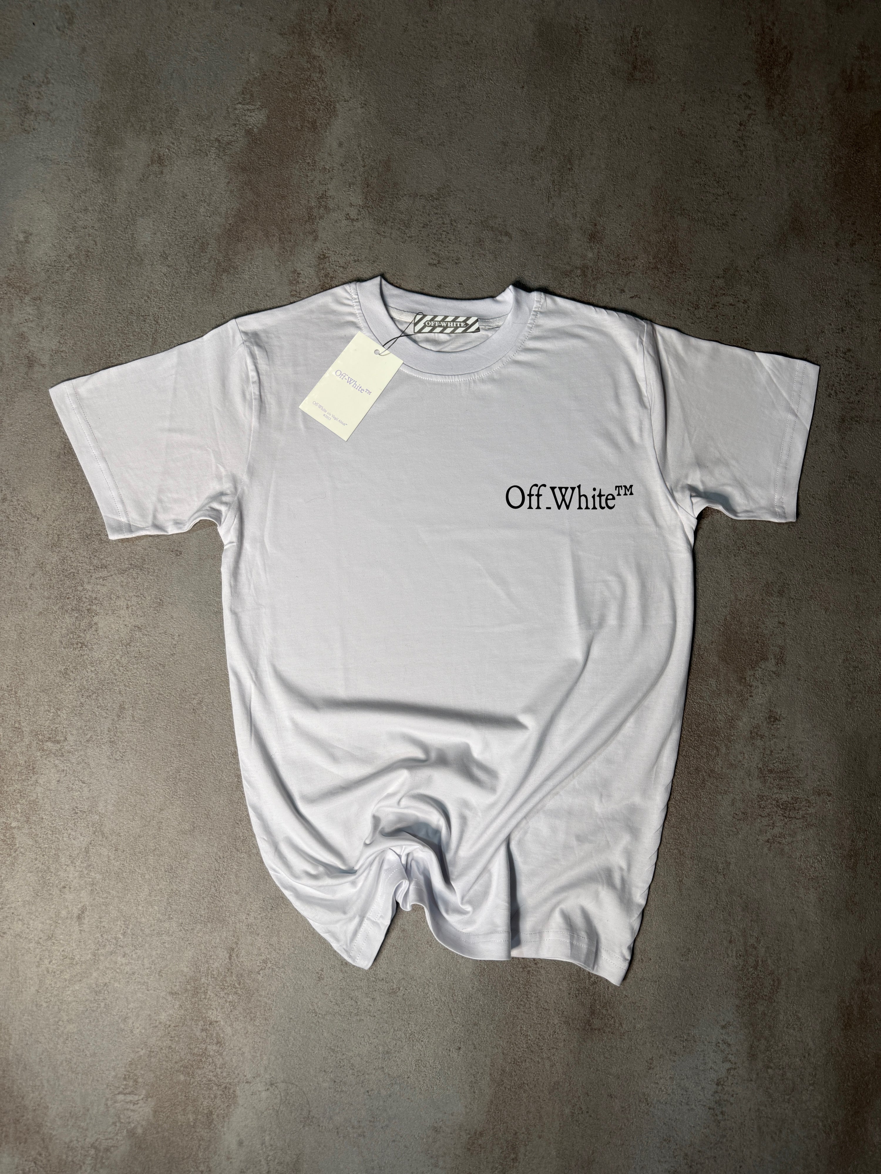 CAMISETA OFF WHlTE
