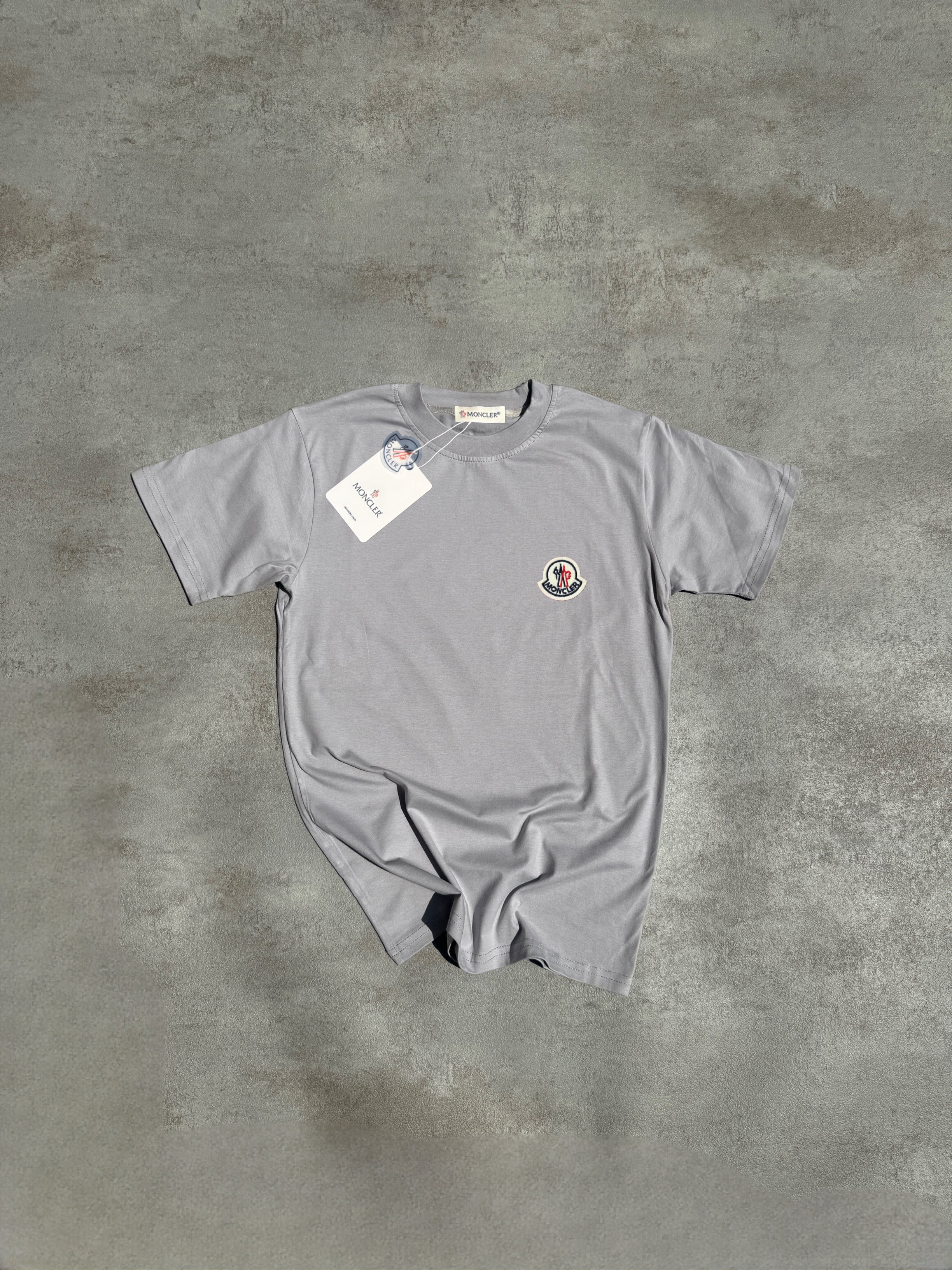 CAMISETA MONCL£R
