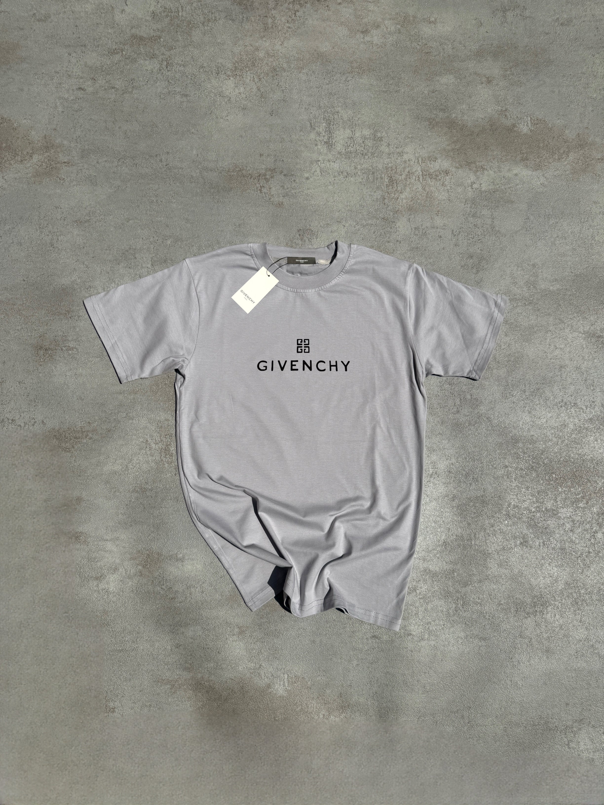 CAMISETA GIVENĆHY