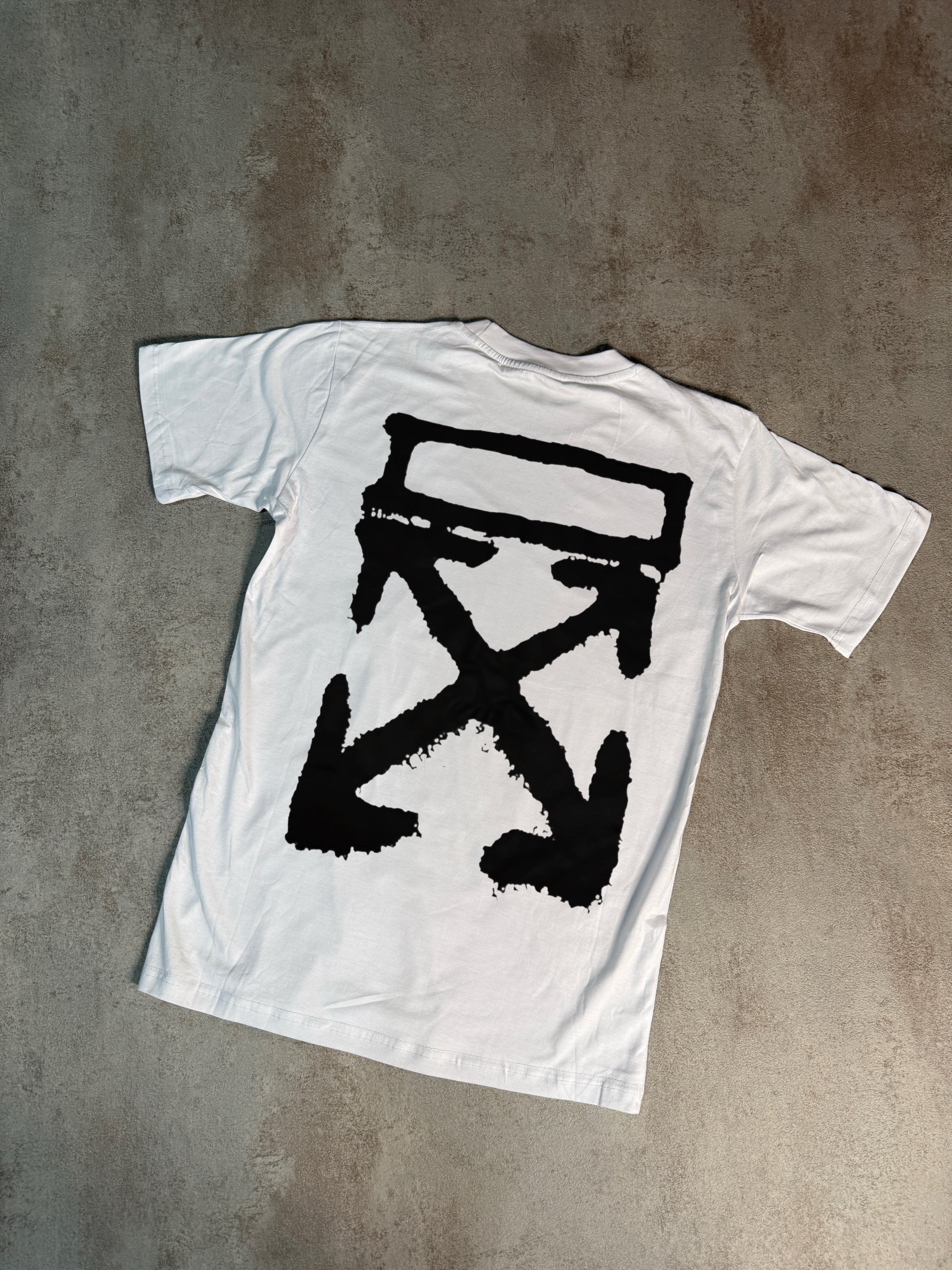 CAMISETA OFF WHlTE