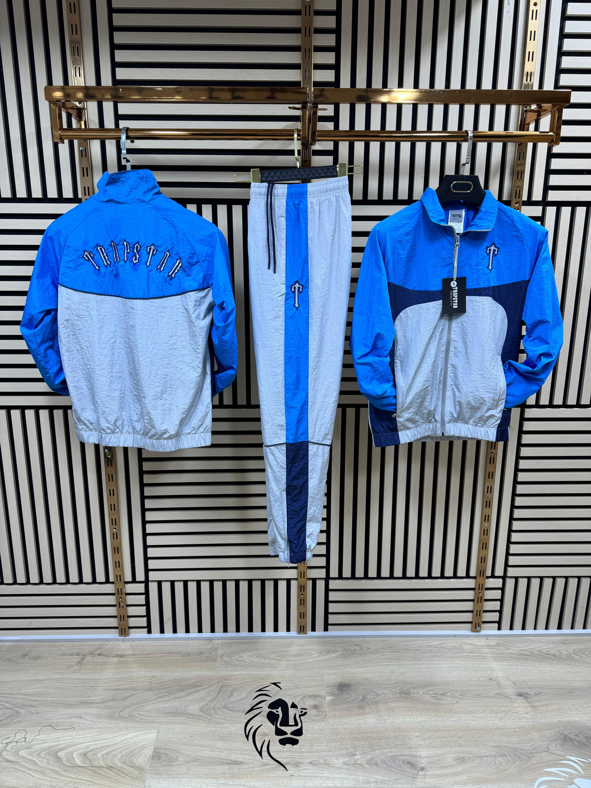 Chandal Trapstar azul y gris