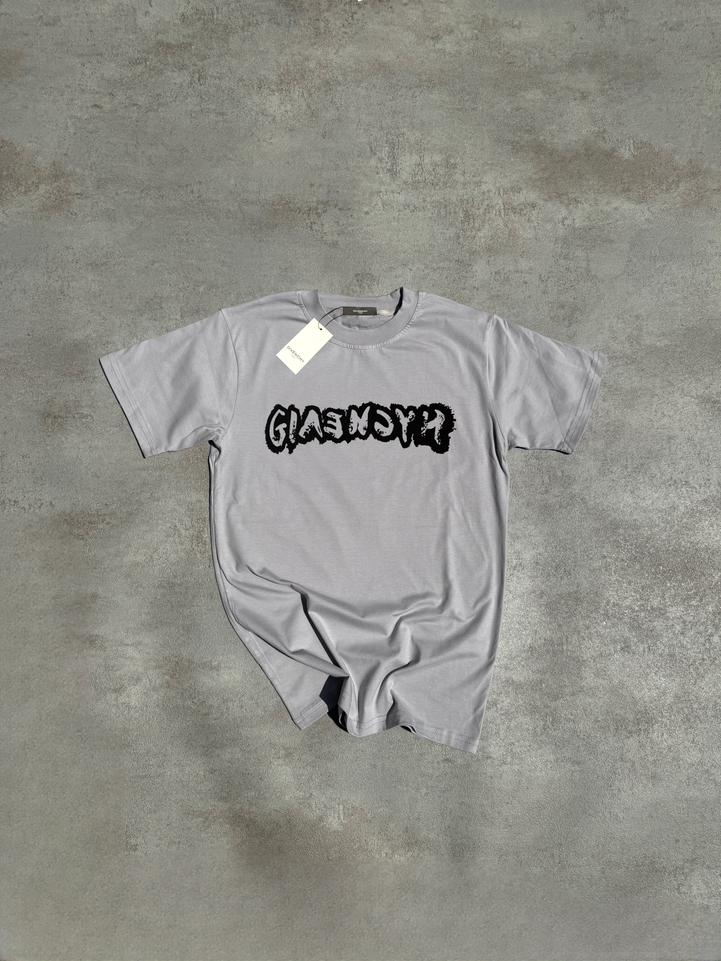 CAMISETA GIVENĆHY