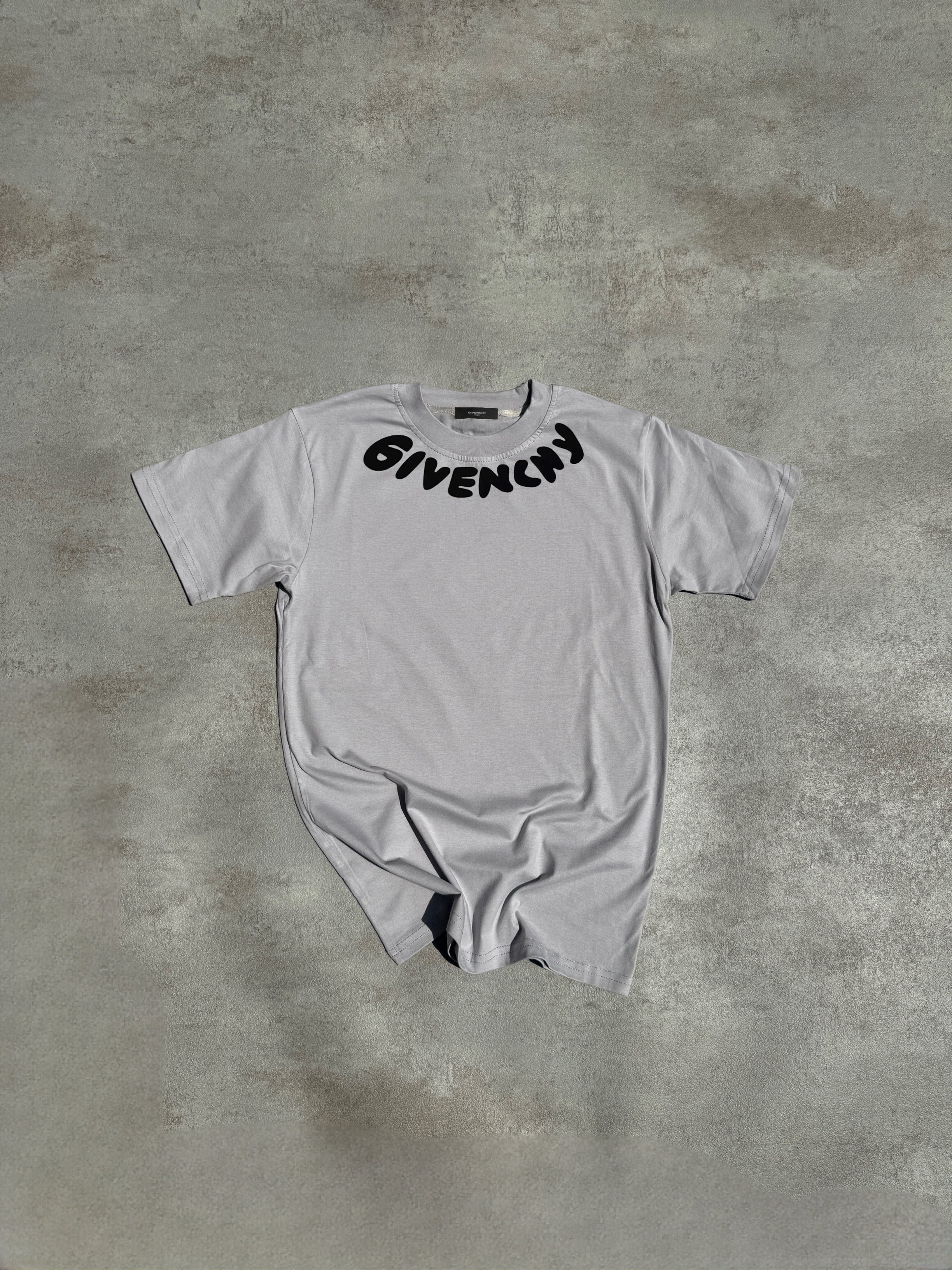 CAMISETA GIVENĆHY