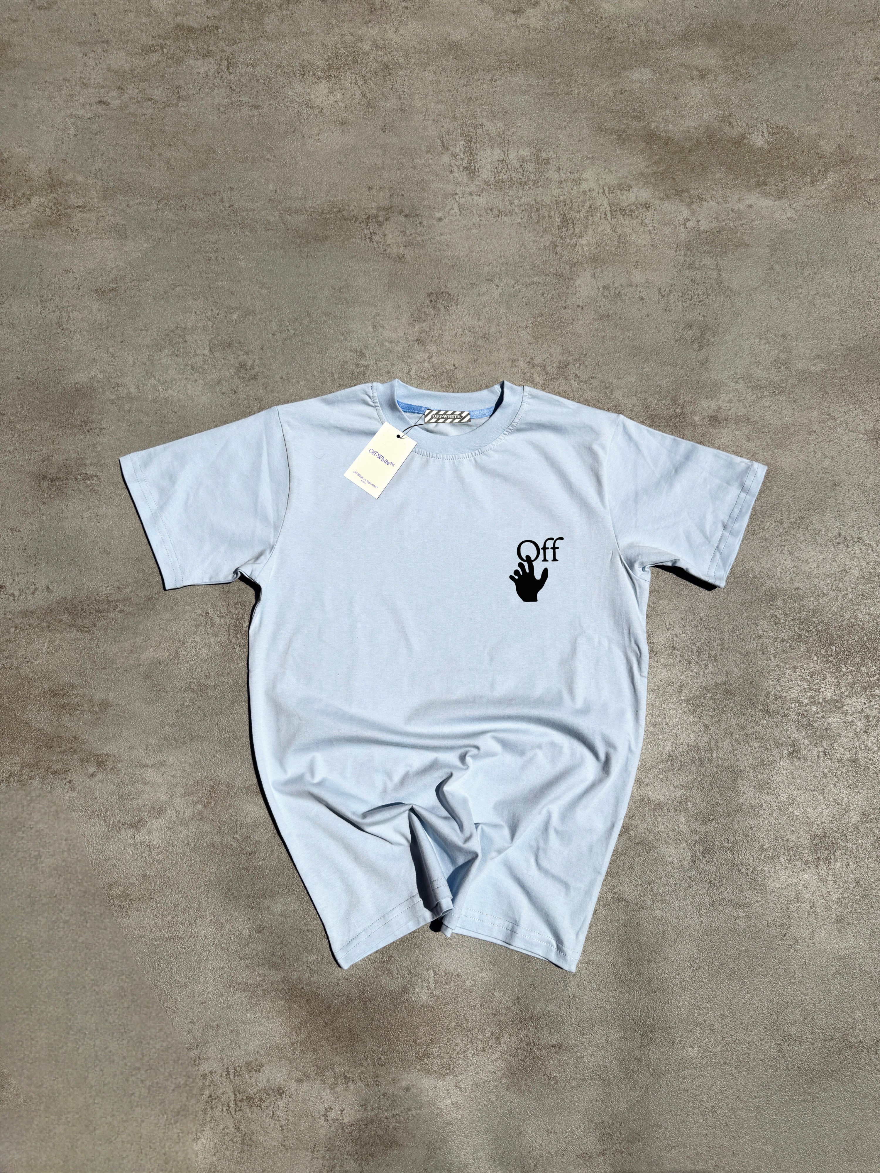 CAMISETA OFF WHlTE