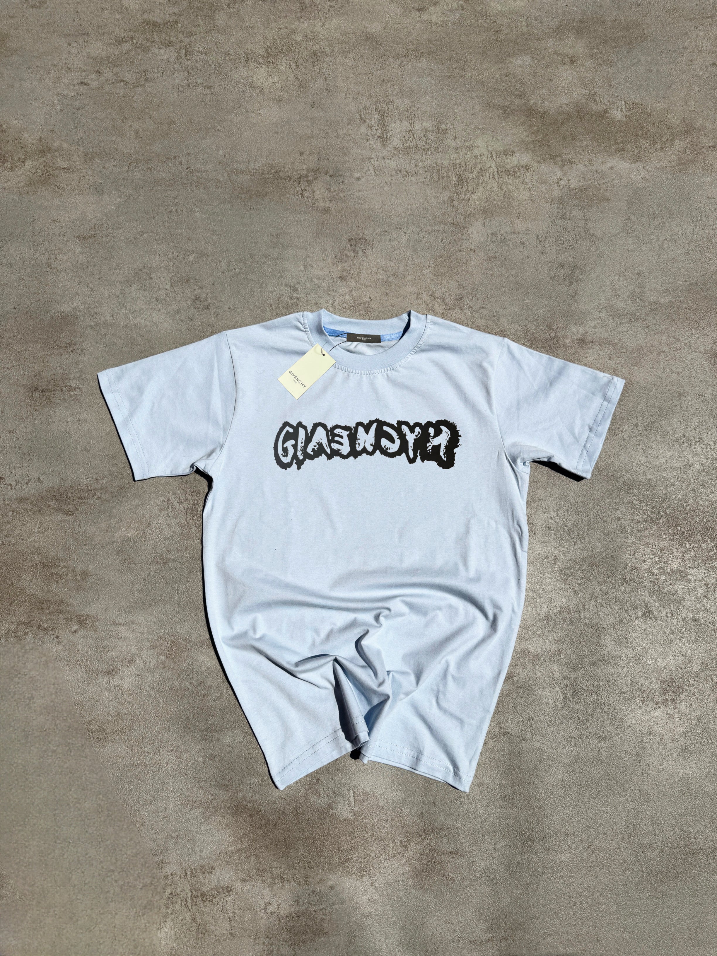 CAMISETA GIVENĆHY