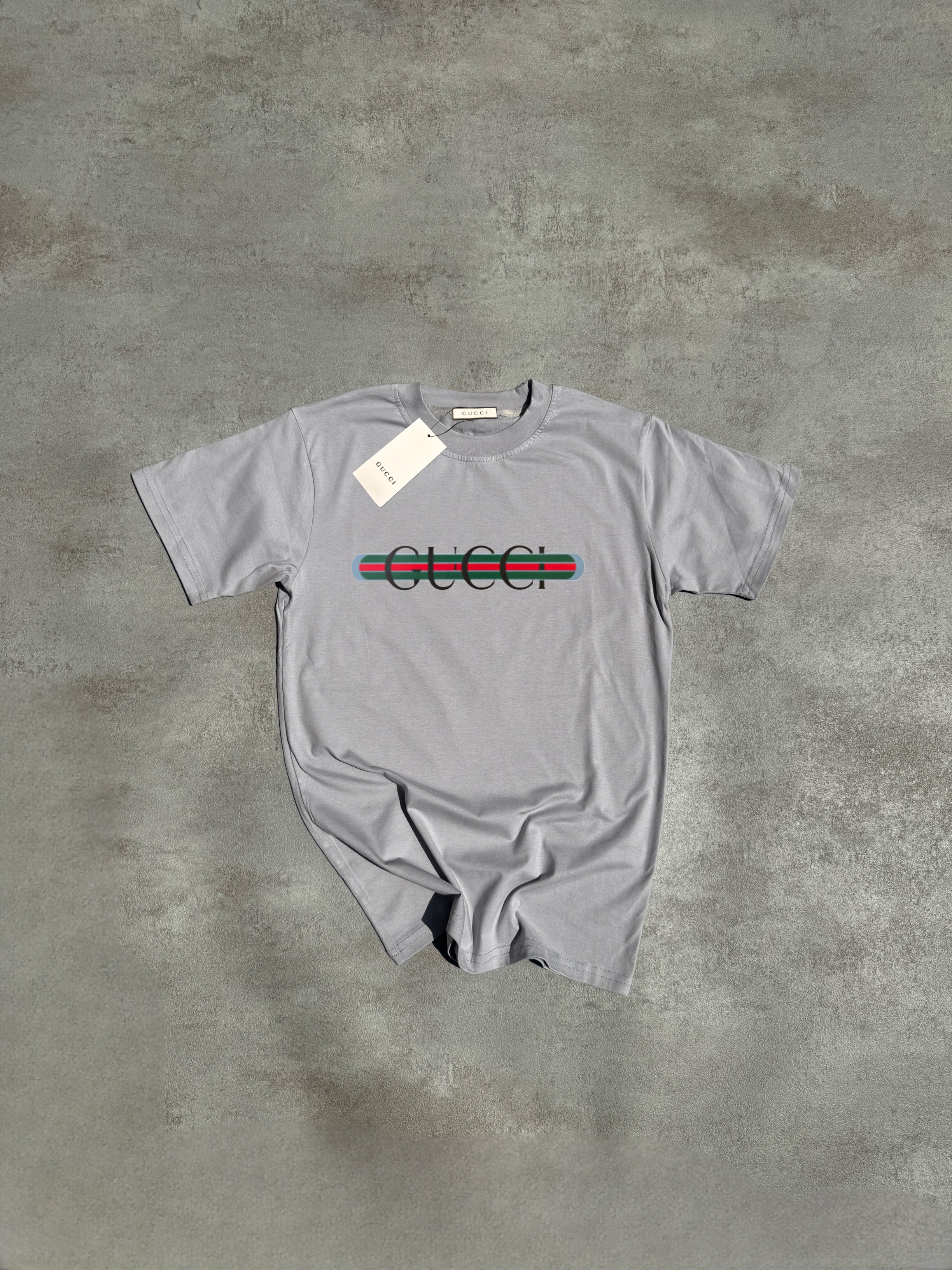 CAMISETA GUCCl