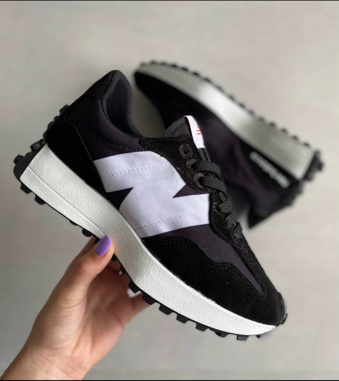 New balance 327